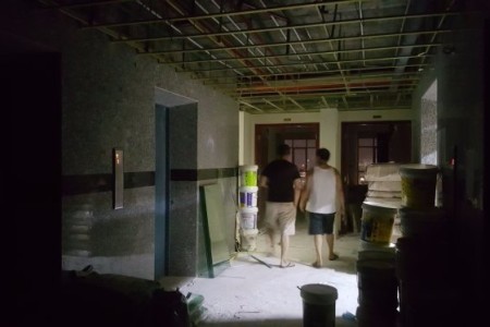 Ép khách vào ở chung cư dở dang?