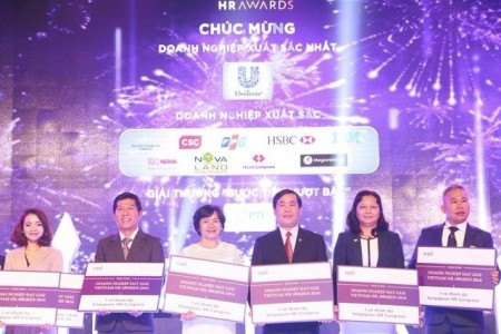 Novaland nhận 3 hạng mục giải thưởng tại Việt Nam HR Awards 2016