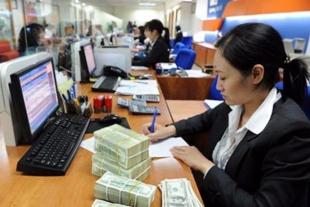 Nợ xấu thực hơn 8%: Khó tái cấu trúc ngân hàng