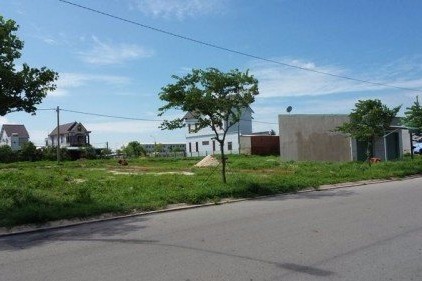 Nên đầu tư chung cư hay đất nền?