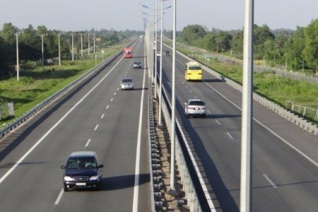 Xây dựng cao tốc Bắc Nam qua 20 tỉnh thành dài hơn 1300km