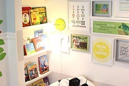 Những góc trong nhà nhỏ làm phòng đọc sách độc đáo cho bé.