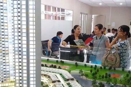 Cùng một dự án mà người mua căn hộ thì được cấp giấy quyền sở hữu vĩnh viễn, còn mua office-tel thì không”