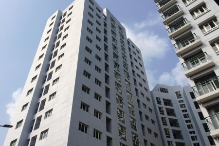 Nhà tái định cư bỏ hoang, người dân ở "ảo" chờ bán lại