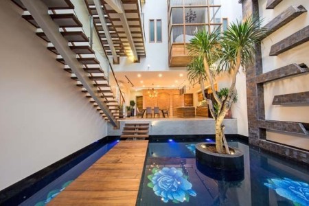 Nhà chống đạn được làm hoàn toàn bằng gỗ ở Sài Gòn
