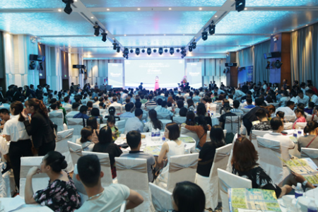 Ngày 3/6, buổi giới thiệu Moonlight Parkway diễn ra thành công