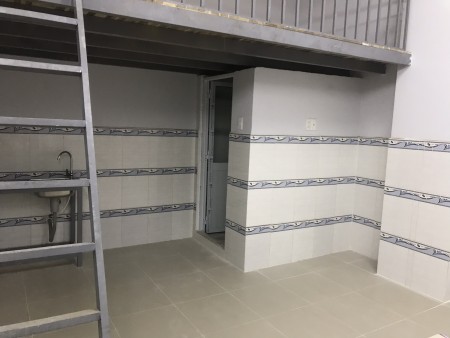 Phòng trọ mới xây 100% đẹp lung linh, có gác, kệ bếp, giờ tự do, ngay Lê Trọng Tấn vô