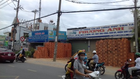Bán đất 2 mặt tiền góc Nguyễn Duy Trinh 22m và 785, Q9
