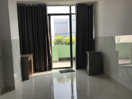 Phòng mới xây hai mặt tiền đường tại Thích Quảng Đức, Phú Nhuận, full nội thất