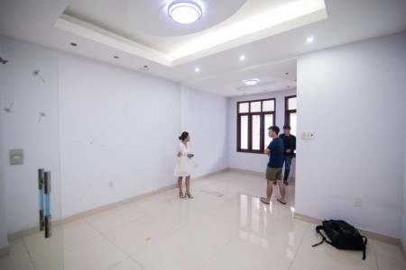 Phòng lớn 70m2 2PN WCR GTD HXH 234 Lê Đức Thọ 5tr