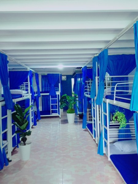 Ký túc xá bao điện nước , ga gối nệm khách sạn , nước uống miễn phí