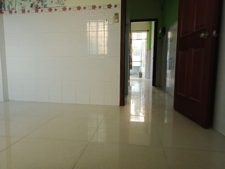 PHÒNG BAN CÔNG CỬA SỔ SẠCH SẼ MÁT MẺ GẦN BẮC HẢI- ĐẤT THÁNH
