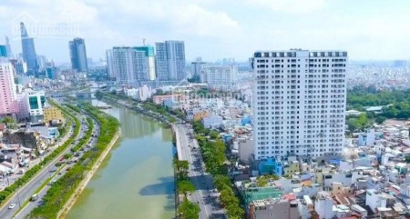 Cho thuê Shophouse khối đế căn hộ mặt tiền Bến Vân Đồn Quận 4 – Giá rẻ