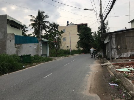 Bán đất hẻm Lê Thị Hà , Tân Xuân , HM, 72m2 giá 600tr