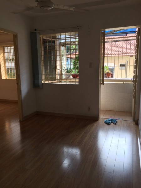 Cho thuê căn hộ c/c 750 Nguyễn Kiệm, Q.Phú Nhuận