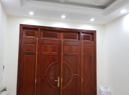 Nhà 5 Tầng, 38m2 Ngõ 158, Ngách 70 Nguyễn Văn Cừ LH: 039.888.1970
