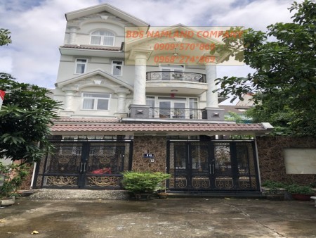 Villa hồ bơi sân vườn Đường Nguyễn Hoàng, Phường An Phú, Quận 2, Hồ Chí Minh
