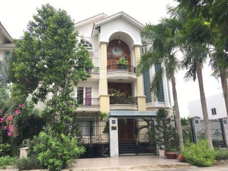 Villa sang chảnh cho thuê tại 99 Đường Song Hành, Phường An Phú