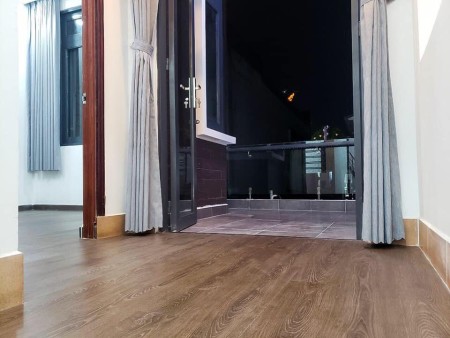 Cần bán gấp tòa nhà văn phòng MT đường Lam Sơn, Bình Thạnh