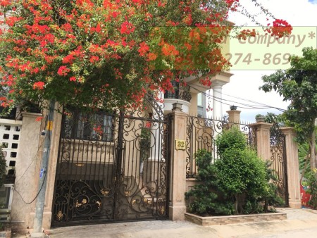 Biệt thự style cổ kính Siêu Sang 350m2 có hầm, 5PN đẹp lung linh