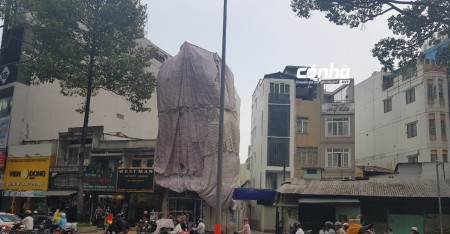 Cho thuê nhà mặt tiền đường 3 tháng 2, phường 12, quận 10. DT: 6x18m, 3 lầu _ có nhà