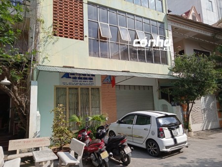 Nhà thuê nguyên căn hẻm xe hơi Lê Văn Sỹ, phường 12, quận 3. DT 16x16m, 2 lầu _ có nhà