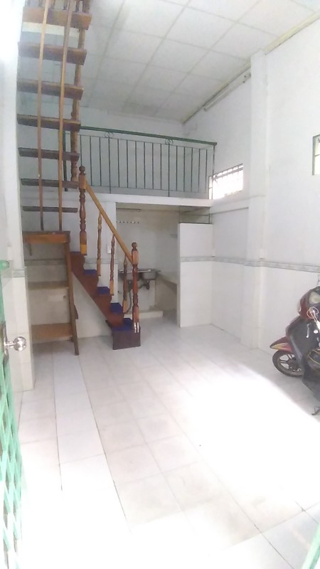 Cho nam-nữ sinh viên thuê nhà nguyên căn 1 trệt,1 lửng,1 lầu - Q.PN