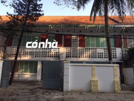 Cho thuê nhà nguyên căn hẻm xe hơi đường Hoàng Văn Thụ, Phú nhuận, 16x60m,
