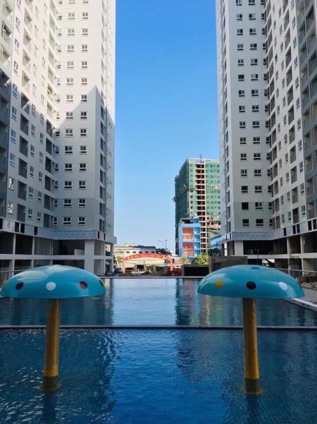 Căn Góc View Hồ Bơi Nhận Nhà ở Ngay Gía thuê 6.5 triệu/tháng
