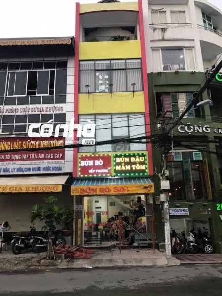 Cho thuê nhà mặt tiền đường Hoàng Việt, Tân Bình. DT 4x20m, 3 lầu _ CÓ NHÀ