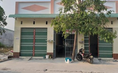 Vỡ nợ bán gấp dãy trọ 14P+2kiot và lô đất 500m2(25x25m) SHR,vị trí đẹp,dân đông