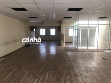 Cho thuê nhà đường Đào Duy Anh, Phú Nhuận. DT 8x22m tiện kinh doanh đa ngành nghề