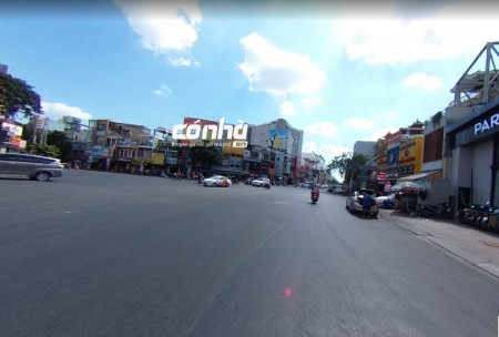 Cho thuê nhà góc 2 mặt tiền đường Cộng Hòa, Tân Bình. Ngay ngã tư đường lớn _ CÓ NHÀ