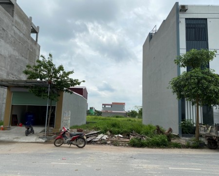 CHO THUÊ ĐẤT TTTM DÂN TIẾN KHOÁI CHÂU HƯNG YÊN 170M2 ĐẮC ĐỊA KINH DOANH GIÁ 12TRĐ/THÁNG LH: 0977.032.368