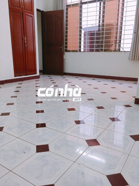 Cho thuê nhà góc 2MT Hẻm xe hơi đường Lam Sơn, Tân Bình. DT 6x18m, 3 lầu _ CÓ NHÀ