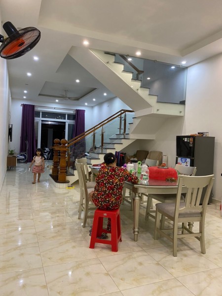 CHUYỂN LÊN SÀI GÒN SINH SỐNG-CẦN BÁN GẤP CĂN NHÀ MỚI XÂY+3 LÔ ĐẤT GIÁ RẺ-SÁT KCN