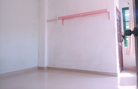 Phòng đẹp ban công ngay Phan Xích Long và Hoa Phượng, Phú Nhuận