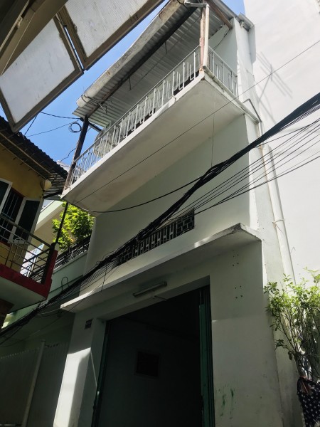 Bán nhà trung tâm Nha Trang gần biển và chợ Đầm ( chính chủ )