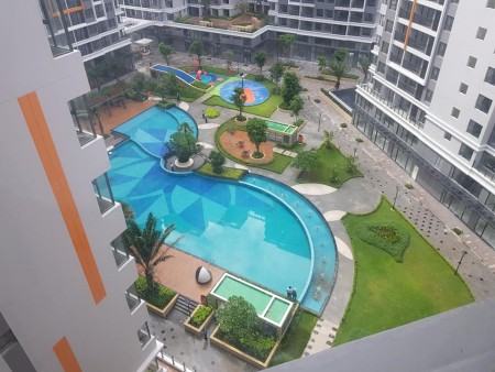 cho thuê căn 1pn-49m2 có bếp rèm bao phí quản lý 1 năm view thoáng mát, lh: 0906244927