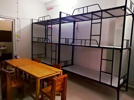 KTX máy lạnh quận 5 nội thất cơ bản, tiện nghi sạch sẽ giá rẽ