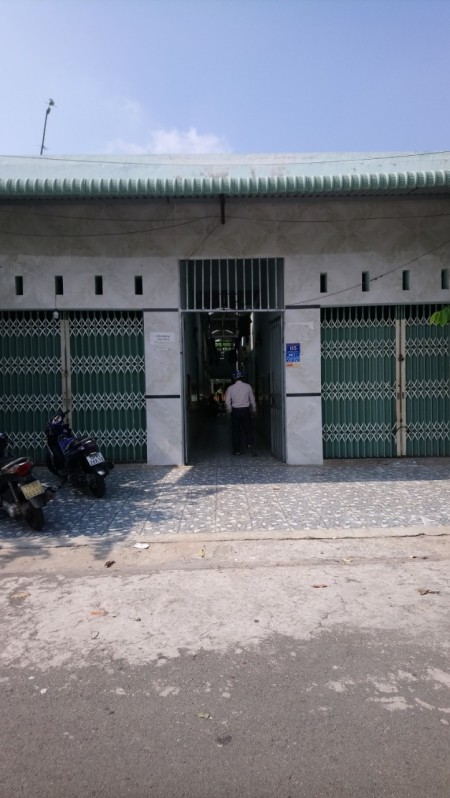 Chính chủ cần bán nhà trọ 300m2 10x30m ngay KCN gần chợ dân đông