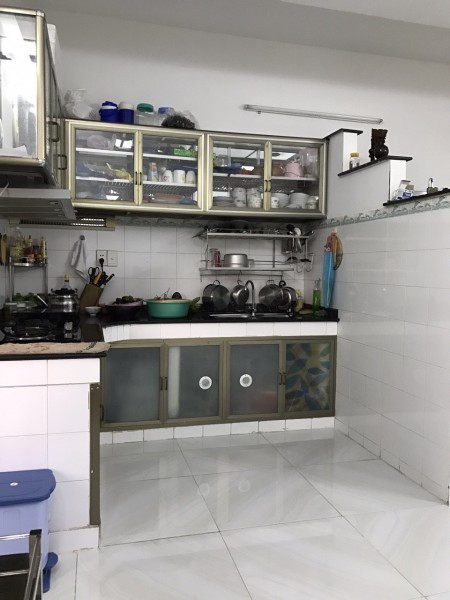 Bán gấp chung cư gia phú lầu 1 căn góc 70m2 chỉ cần 630triệu vào ở ngay