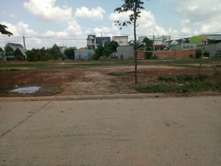 Đất chính chủ 1 thửa rộng 696m2 đã tách làm 4 sổ riêng, cần bán 820 triệu