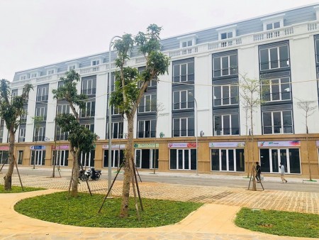 Chính chủ cần sang nhượng căn Nhà phố 2 mặt tiền KĐT Eurowindow Garen City