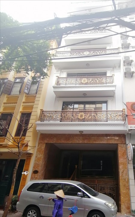 Bán tòa nhà văn phòng 9 tầng mặt phố Khương Đình, Thanh Xuân. Gía= 42tỷ