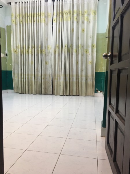 PHÒNG BAN CÔNG MÁY LẠNH MÁT MẺ NGAY LÝ CHÍNH THẮNG Q3