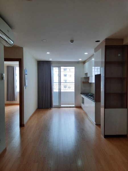 Cần cho thuê căn hộ Chung cư Starlight, Quận 6. DT: 72m2, 2 PN, 2 WC