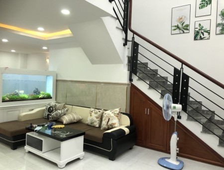 BÁN NHÀ XÓM CHIẾU 61M2, CỰC HIẾM, HXH, 3.7 TỶ, QUẬN 4, 0933644449.