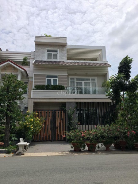 VILLA VP trệt trống suốt 2 lầu 7x20m An Phú