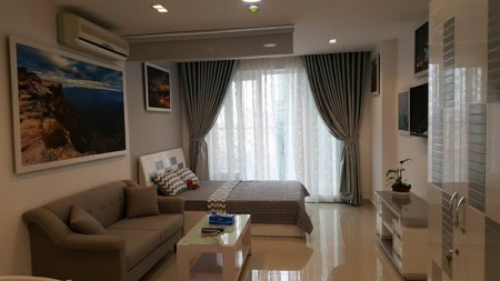 Cho thuê căn hộ studio 36m2 full nội thất chung cư Sky Center Phổ Quang gias chỉ 10triệu/tháng